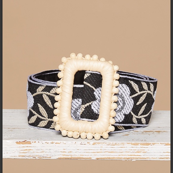 2 for $40 1 left ❤️POL black white fabric belt - Picture 3 of 3